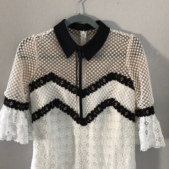 Self-Portrait White and black lace dress - size 4 - Picture 3 of 7